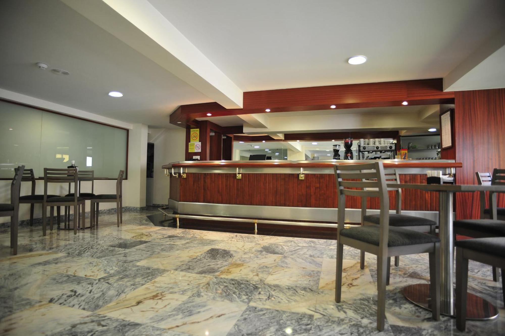 Hotel Windsor Сантьяго-де-Компостела Экстерьер фото